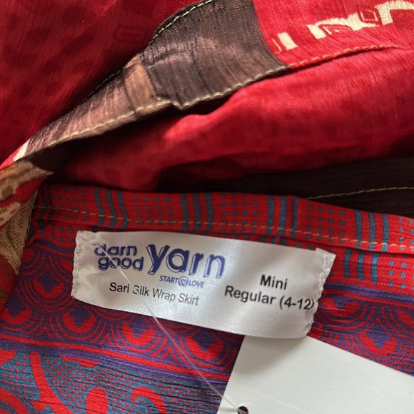 Red Patterned Mini Skirt - Picture 5 of 7